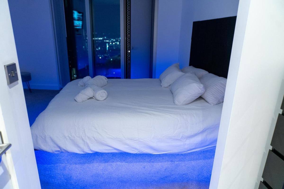 Luxury 2 Bed Penthouse With Stunning Views In Manchester City Centre Dış mekan fotoğraf